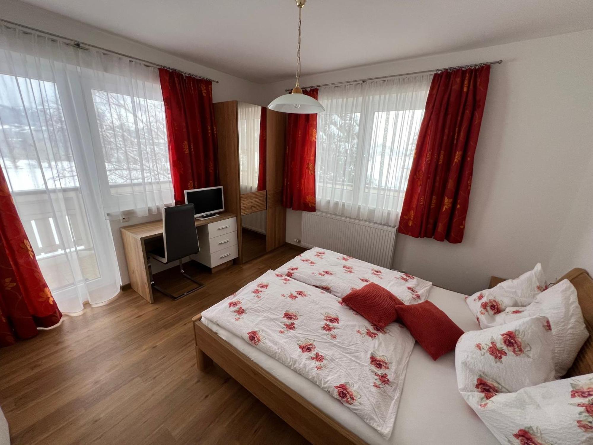 Haus Alpina Ski In & Ski Out Schladming Buitenkant foto