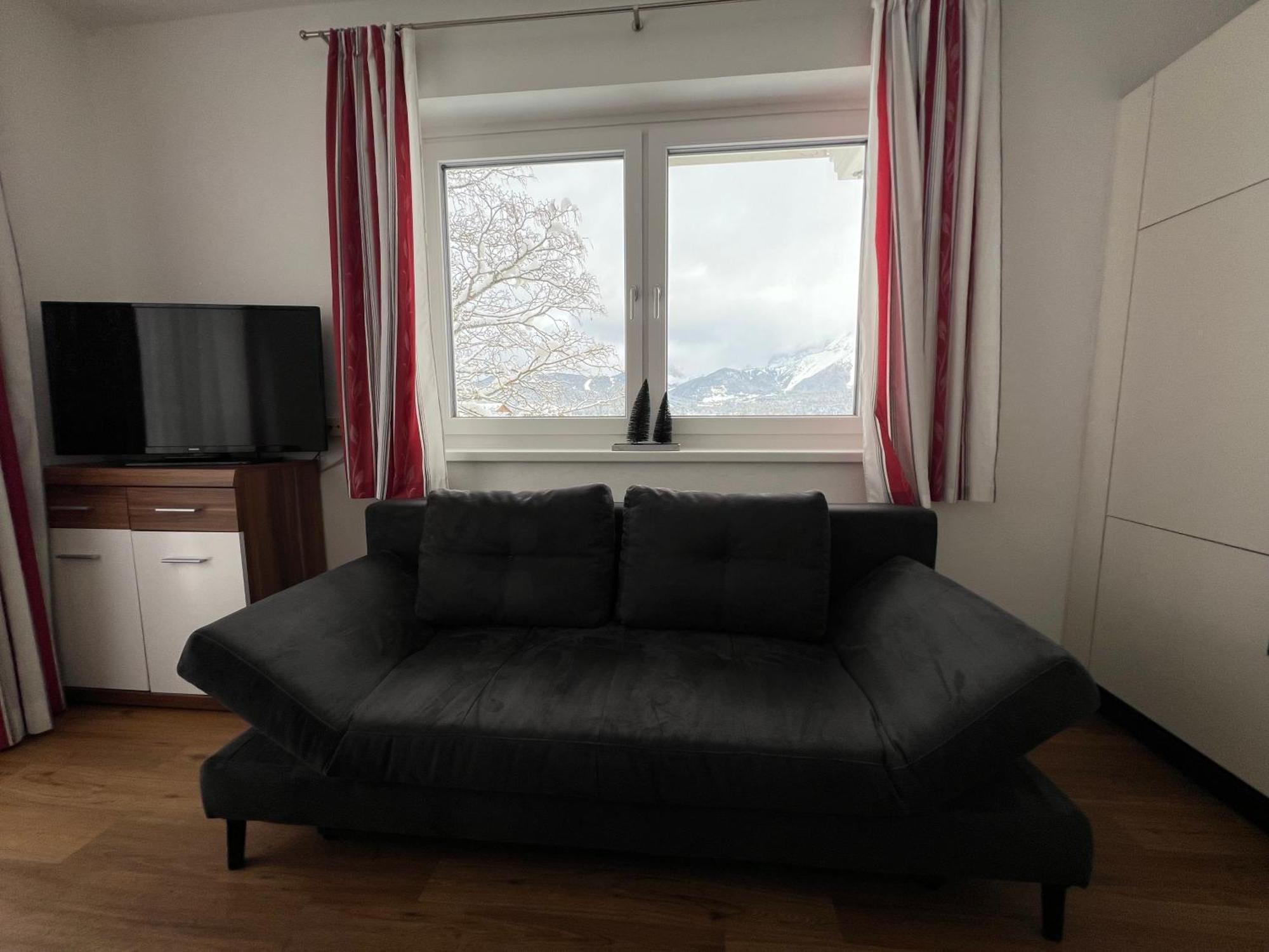 Haus Alpina Ski In & Ski Out Schladming Buitenkant foto