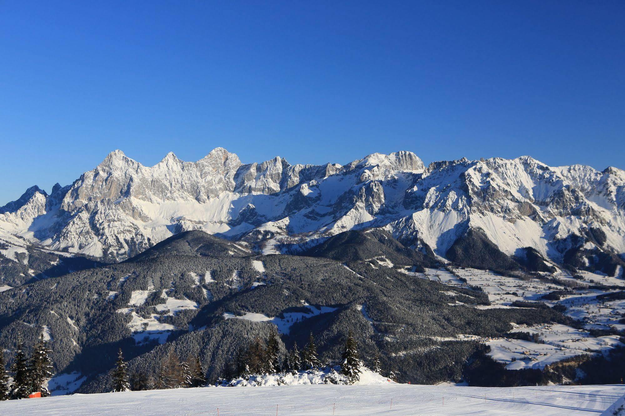 Haus Alpina Ski In & Ski Out Schladming Buitenkant foto